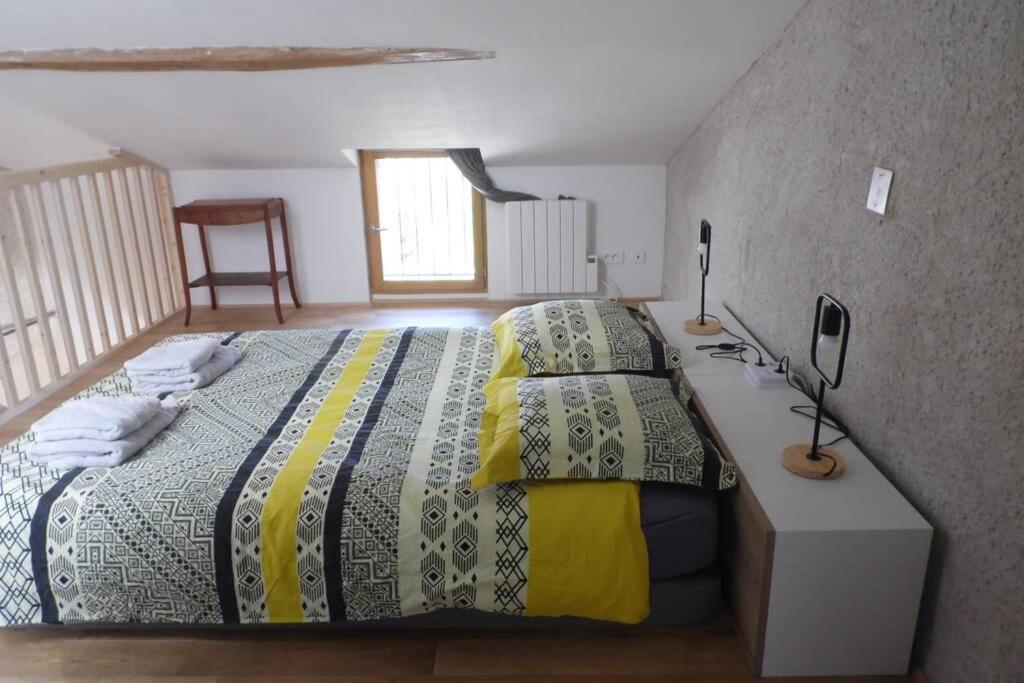 Maisonnette Climatisee Avec Parking Prive Doue-en-Anjou Buitenkant foto