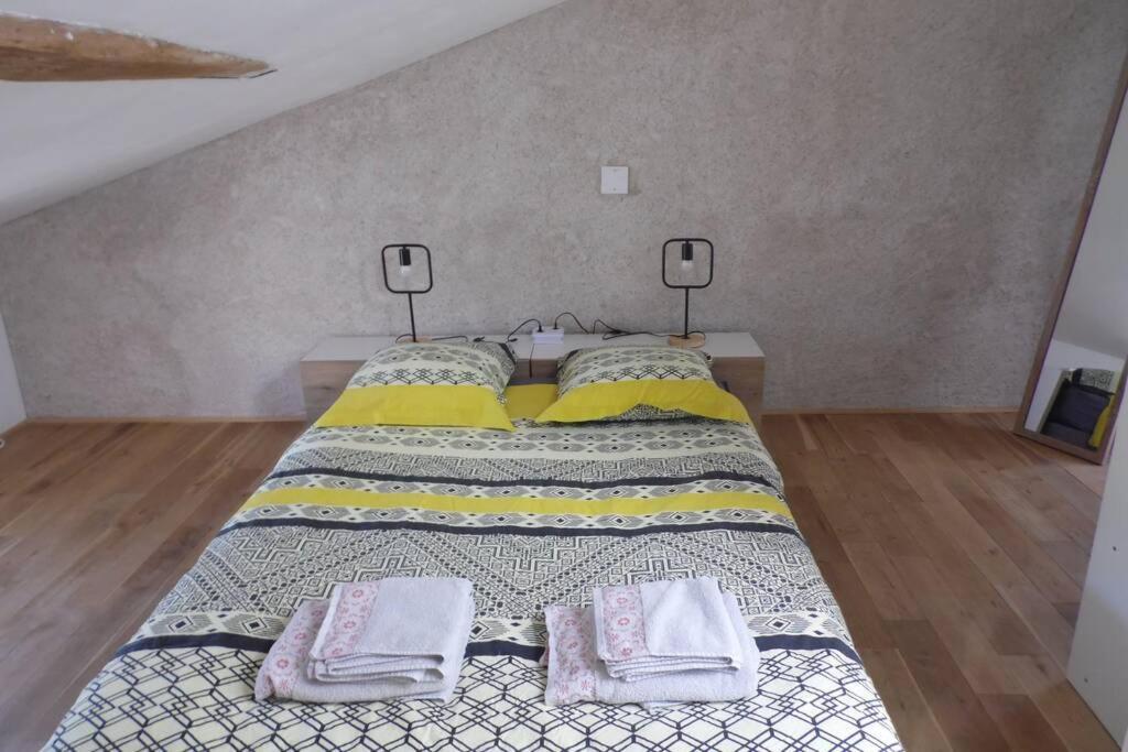 Maisonnette Climatisee Avec Parking Prive Doue-en-Anjou Buitenkant foto